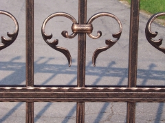 wrought-iron-driveway-gate-11