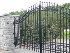 wrought-iron-driveway-gate-32